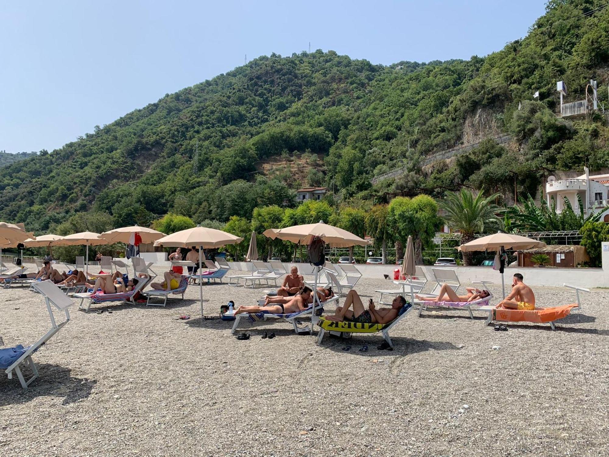 Testa Di Monaco Natural Beach Capo dʼOrlando Eksteriør bilde